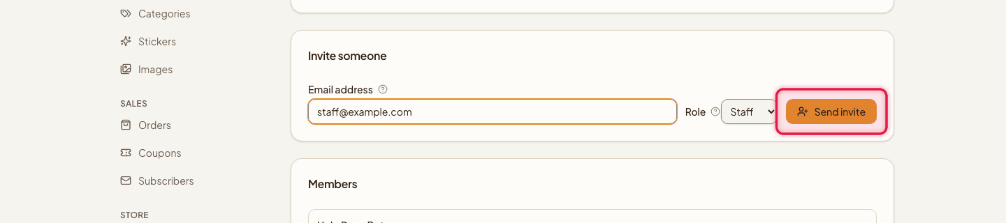 The invite form filled in with an email, and the Send invite button highlighted